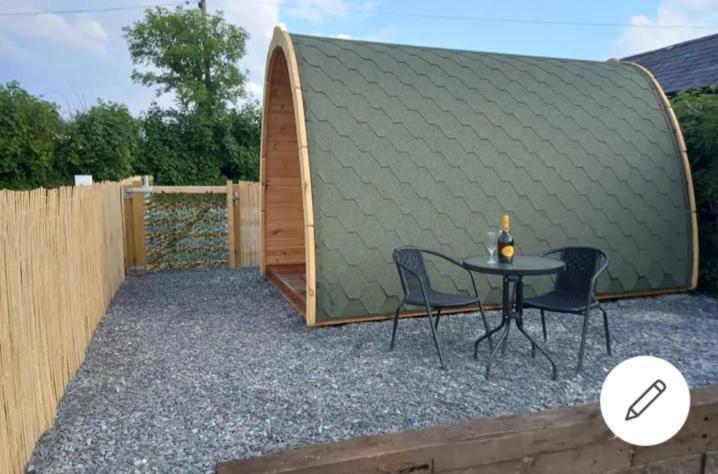 Pen Y Buarth Pod - Caravan Site Caernarfon Bagian luar foto