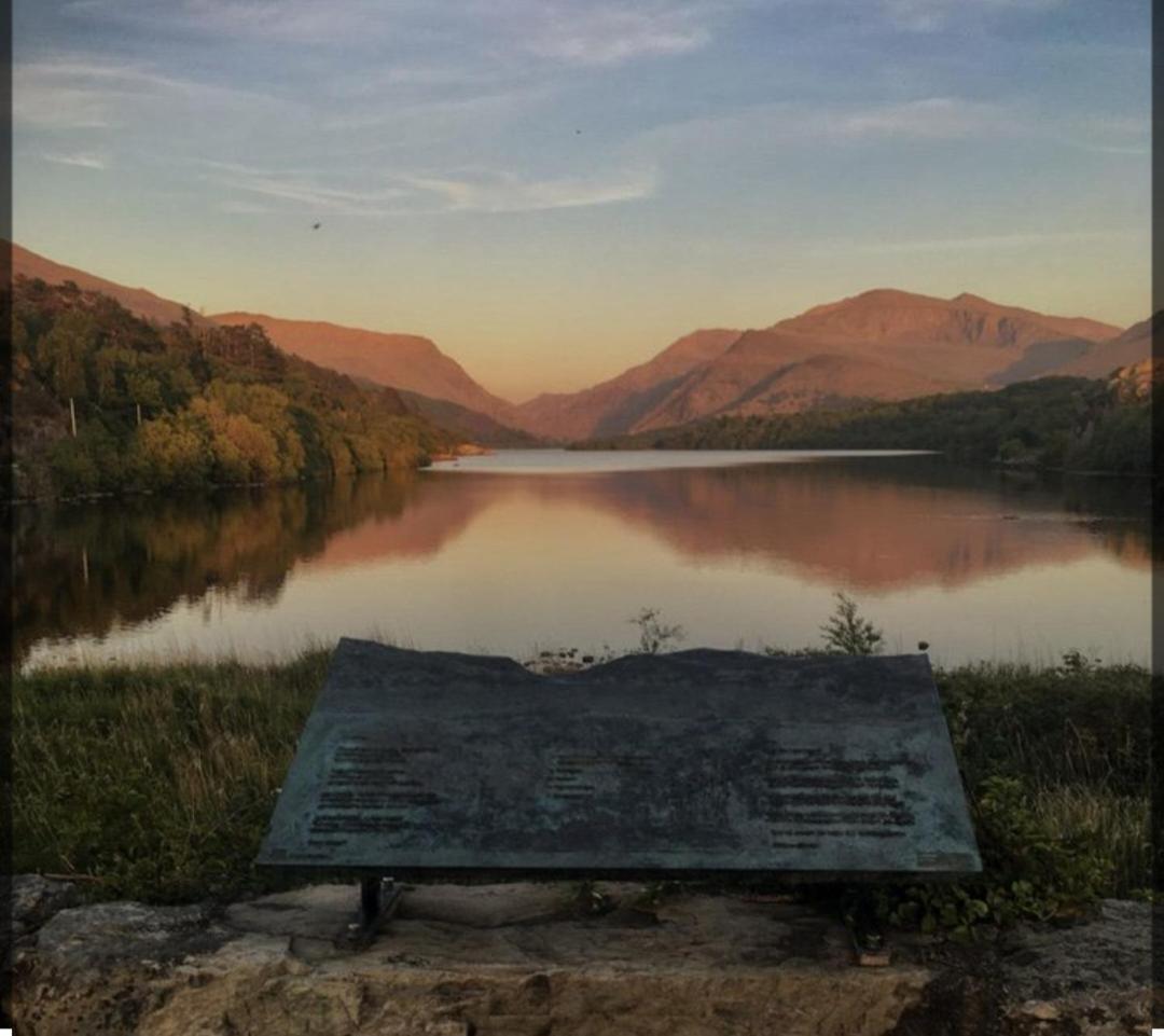Pen Y Buarth Pod - Caravan Site Caernarfon Bagian luar foto